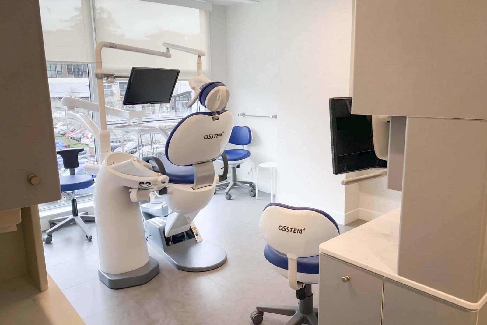 Campus Dentists